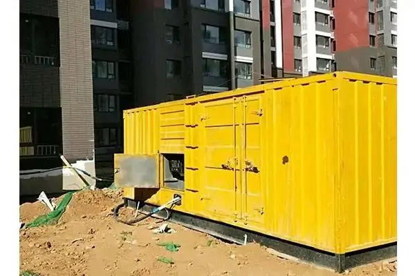 临武发电机租赁中燃油压力过低会对发动机的哪些部件造成损坏？