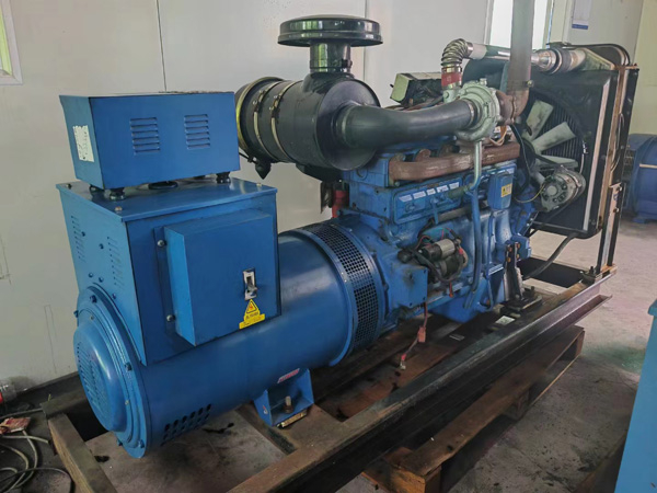 临武100kW柴油发电机组使用多级机油有哪些优缺点？